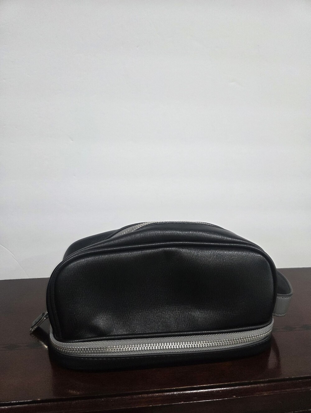 Zara Mens Black Leather Toiletry